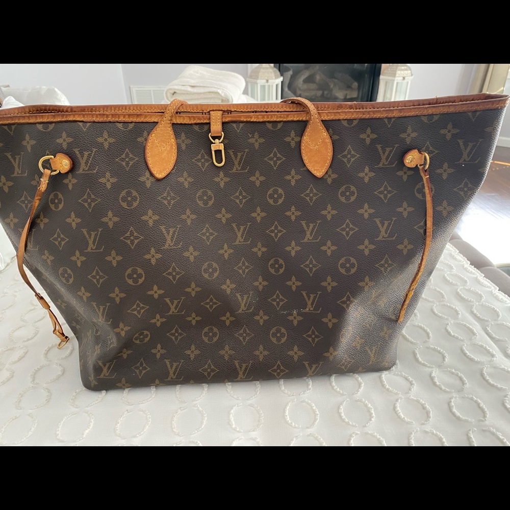Authentic Louis Vuitton Neverfull GM